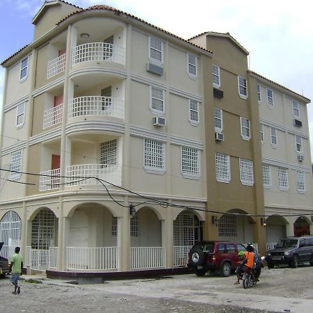 Caribbean Hotel Cayes Les Cayes Buitenkant foto